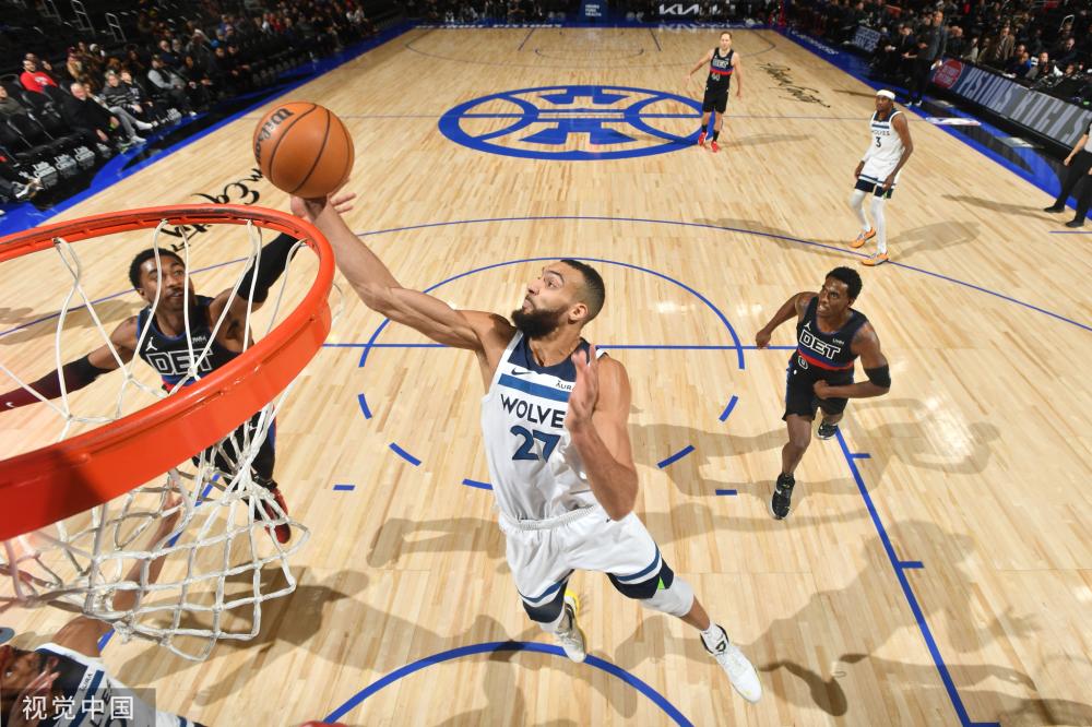 也暴露出球 也暴露出球