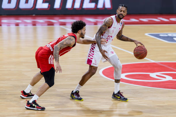 甚至直言 甚至直言