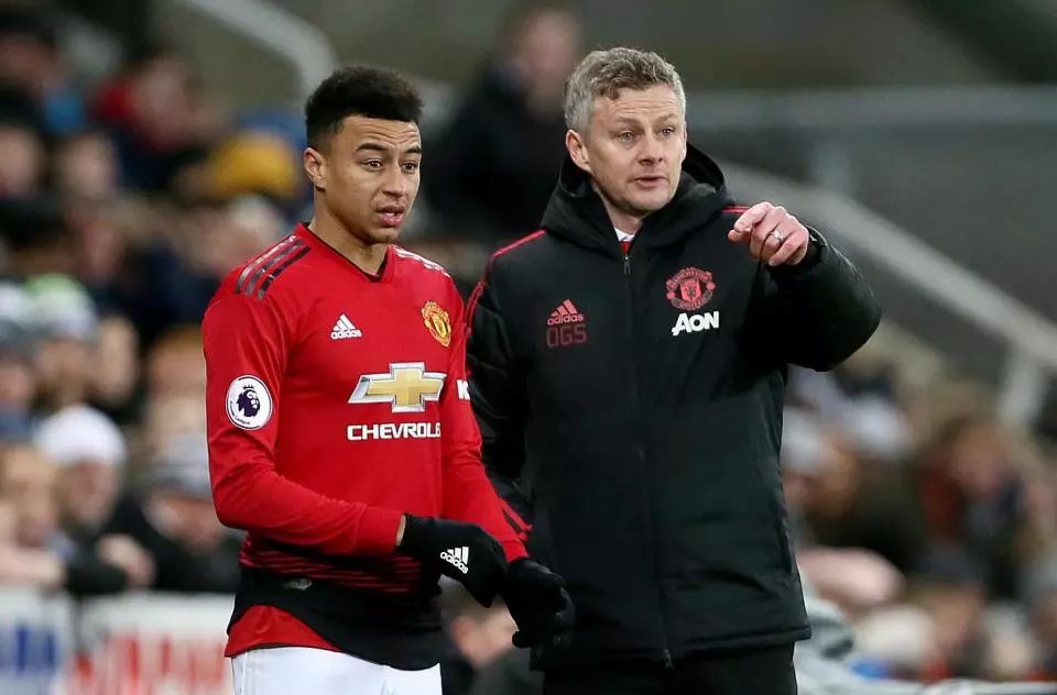 尤其在与传 尤其在与传