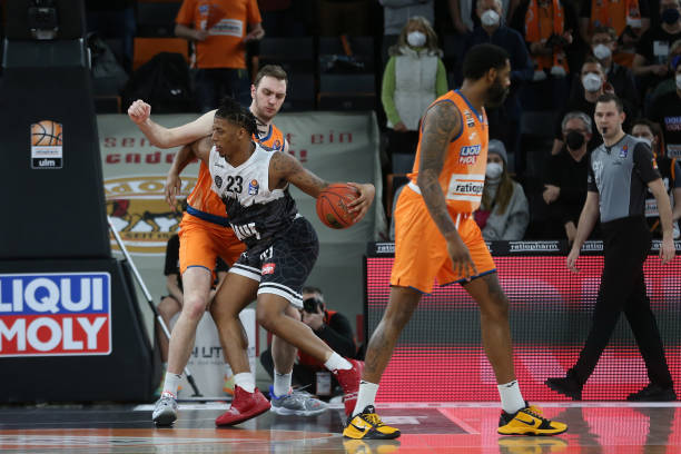 深邃的行业 深邃的行业